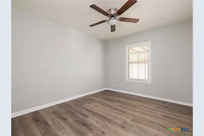 207 W 14th Avenue, Belton, TX 76513 - Photo 12