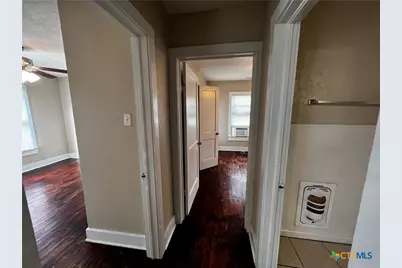 301 Cardinal Street #301, San Marcos, TX 78666 - Photo 4