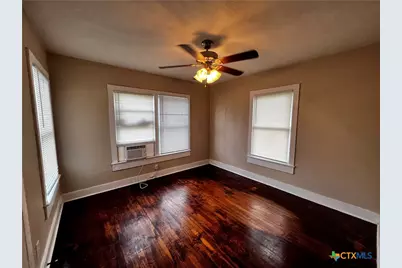301 Cardinal Street #301, San Marcos, TX 78666 - Photo 6