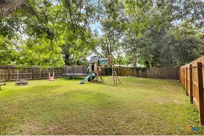 509 W Bois D Arc, Edna, TX 77957 - Photo 22