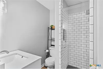 509 W Bois D Arc, Edna, TX 77957 - Photo 18