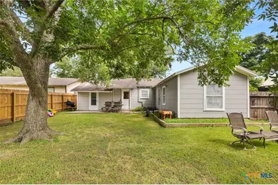 509 W Bois D Arc, Edna, TX 77957 - Photo 24