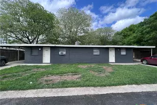 1013 Hackberry St, San Marcos, TX 78666 - Photo 1