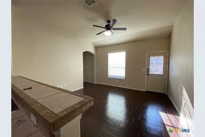 688 Creekside Circle, New Braunfels, TX 78130 - Photo 4