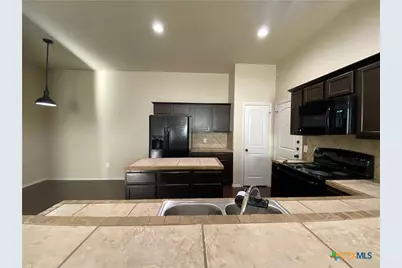 688 Creekside Circle, New Braunfels, TX 78130 - Photo 8