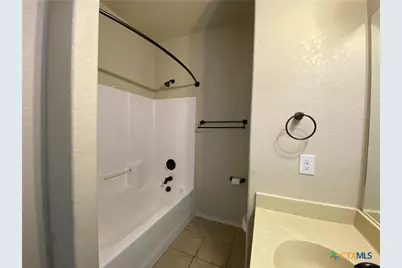 688 Creekside Circle, New Braunfels, TX 78130 - Photo 14