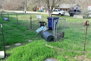 219 Pet St, Seguin, TX 78155 - Photo 4