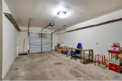 103 Thompson Street, Luling, TX 78648 - Photo 18