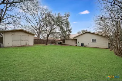 103 Thompson Street, Luling, TX 78648 - Photo 22