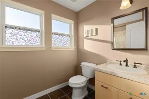 227 Ski Plex Dr, Seguin, TX 78155 - Photo 32