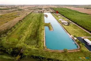 227 Ski Plex Dr, Seguin, TX 78155 - Photo 4