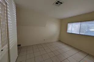 164 S Union Ave, New Braunfels, TX 78130 - Photo 12