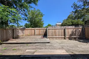 164 S Union Ave, New Braunfels, TX 78130 - Photo 18