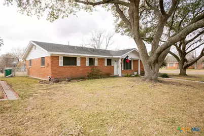 101 Avalon Drive, Victoria, TX 77901 - Photo 2