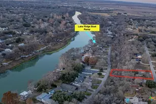 300 Ridge Crest Dr, Seguin, TX 78155 - Photo 32