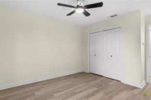 300 Ridge Crest Dr, Seguin, TX 78155 - Photo 14