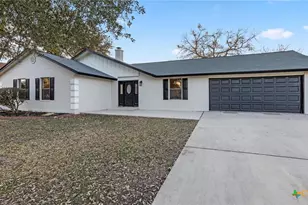 300 Ridge Crest Dr, Seguin, TX 78155 - Photo 22