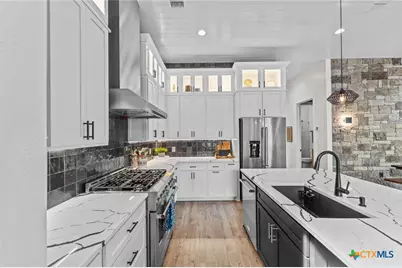 670 Magazine Avenue, New Braunfels, TX 78130 - Photo 10