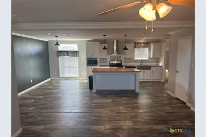 908 Henry Street, Cuero, TX 77954 - Photo 4