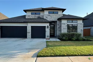 1920 Bighorn Trl, New Braunfels, TX 78132 - Photo 1