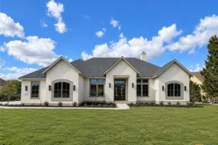 611 Parkview Pl, Canyon Lake, TX 78133 - Photo 1