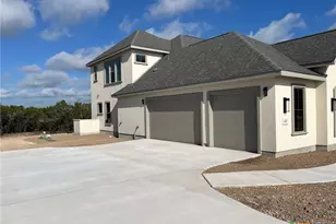 611 Parkview Pl, Canyon Lake, TX 78133 - Photo 32
