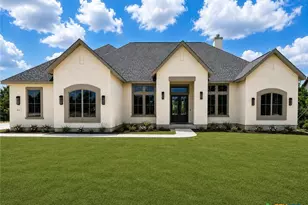 611 Parkview Pl, Canyon Lake, TX 78133 - Photo 1