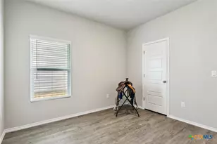 3605 McCrae Xing, San Antonio, TX 78264 - Photo 14