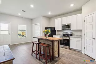 3605 McCrae Xing, San Antonio, TX 78264 - Photo 10