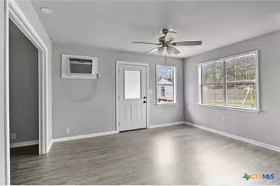 1009 Fulton Street, Edna, TX 77957 - Photo 14
