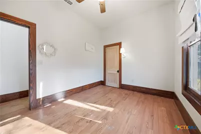 306 N Avenue E, Shiner, TX 77984 - Photo 22