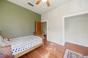 306 Avenue E, Shiner, TX 77984 - Photo 20