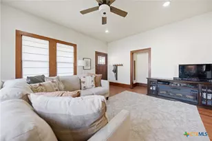 306 Avenue E, Shiner, TX 77984 - Photo 6