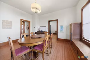 306 Avenue E, Shiner, TX 77984 - Photo 10