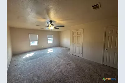 421 S 32nd Street, Temple, TX 76501 - Photo 8