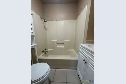 421 S 32nd Street, Temple, TX 76501 - Photo 10