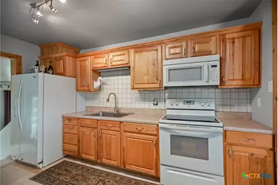 1067 N Cr 307, Port Lavaca, TX 77979 - Photo 22