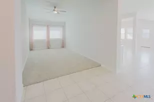 632 Ridge Meadow Dr, New Braunfels, TX 78130 - Photo 10