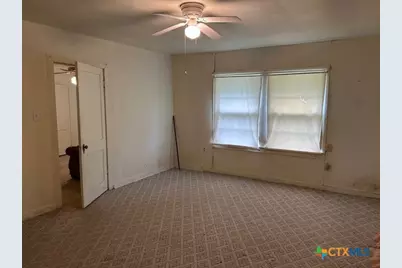 1118 W Main Street, Gatesville, TX 76528 - Photo 12
