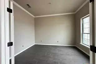 1054 Alice Cir, Temple, TX 76502 - Photo 2