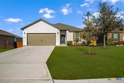 610 Ridgehorn Drive, New Braunfels, TX 78130 - Photo 2