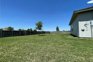 311 Brushy Creek, Victoria, TX 77904 - Photo 2