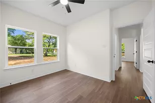 312 Mitchell St, Belton, TX 76513 - Photo 32