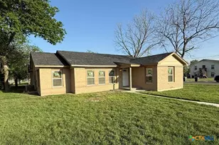 1300 N 2nd St, Killeen, TX 76541 - Photo 1