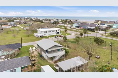 115 W Adams Street, Port O Connor, TX 77982 - Photo 34