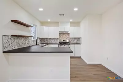 707 S 13th Street, Temple, TX 76504 - Photo 8