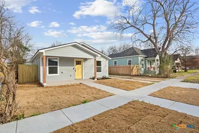 707 S 13th Street, Temple, TX 76504 - Photo 2
