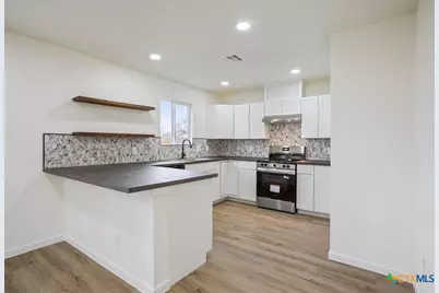 707 S 13th Street, Temple, TX 76504 - Photo 10