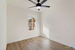 707 S 13th St, Temple, TX 76504 - Photo 14