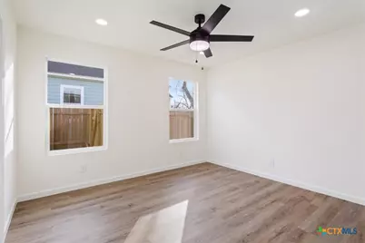 707 S 13th Street, Temple, TX 76504 - Photo 14